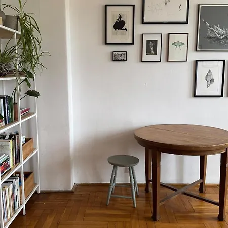 Апартаменты Cozy Flat With Parking Space *