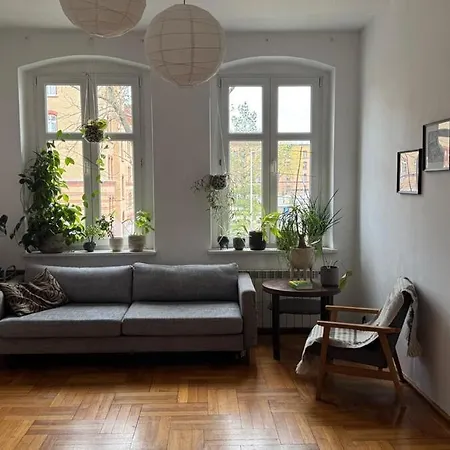 Cozy Flat With Parking Space