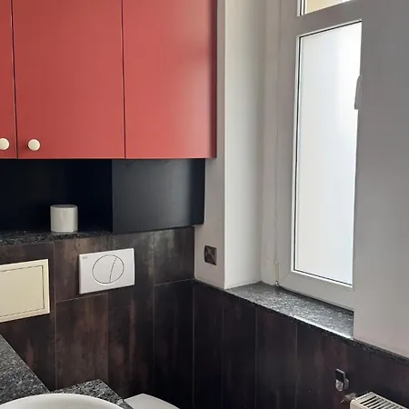 Апартаменты Cozy Flat With Parking Space